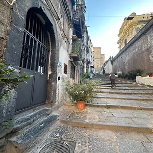 Appartamento San Severino Centro Storico, Napoli
