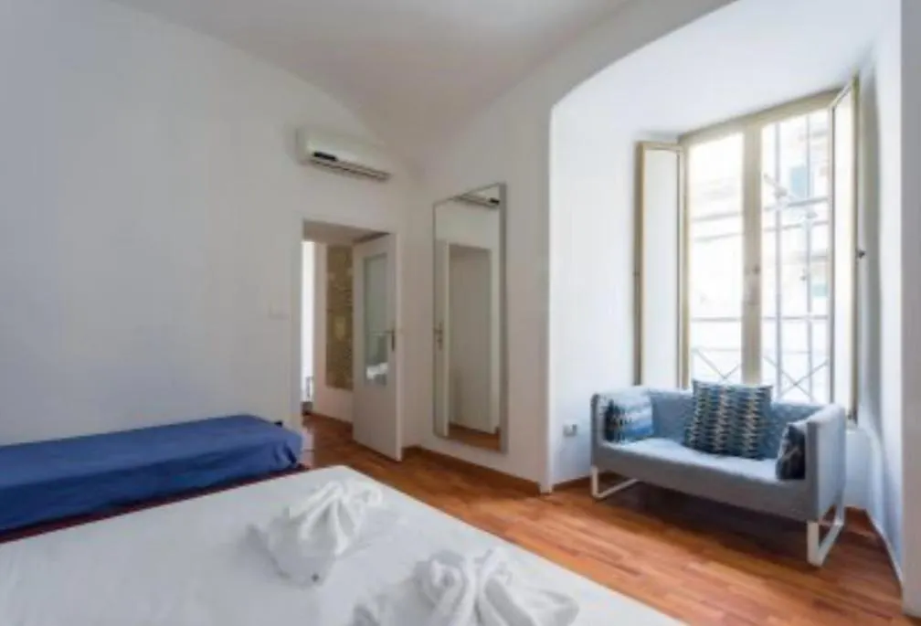 Casa vacanze D116 Home - Your Perfect Place Napoli